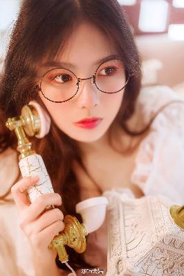 惊！年轻妈妈4背后藏着怎样的秘密？
